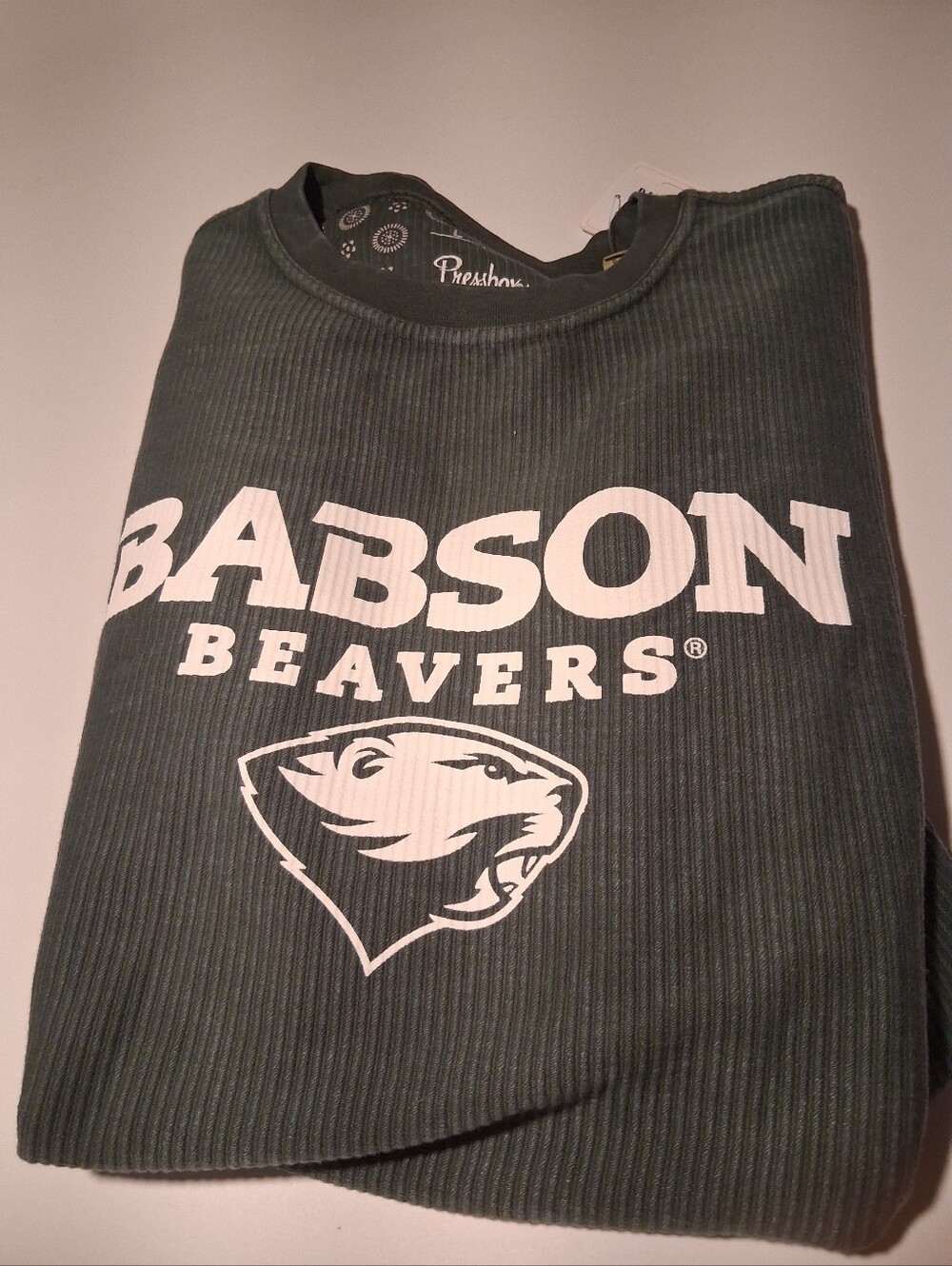 Beavers Men's Green Logo Sweater. Oregon state